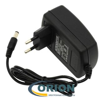 Блок питания  5V/3А (5.5х2.5) 0530